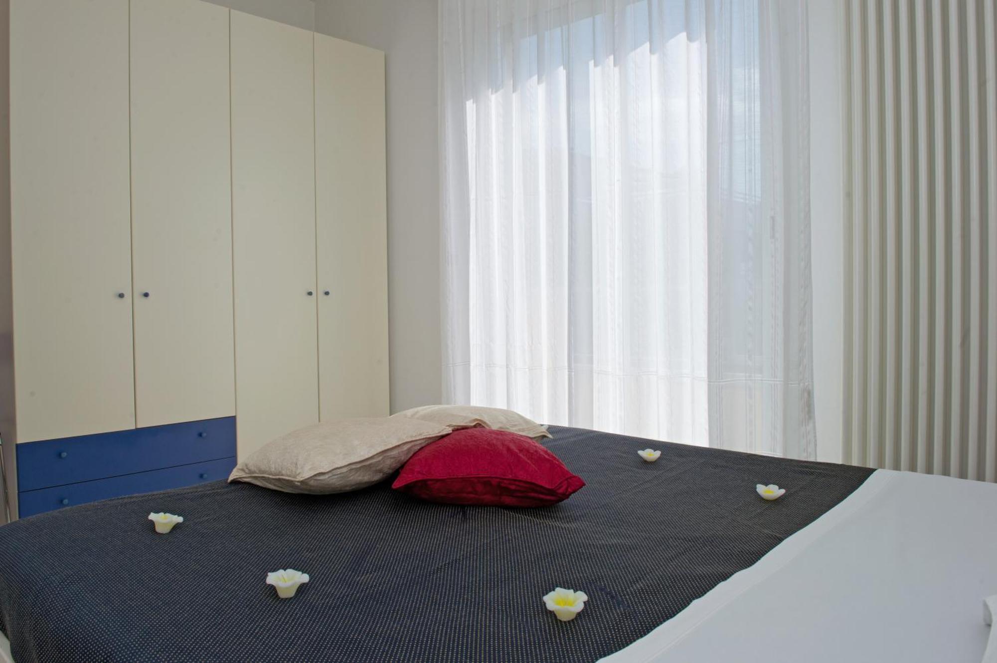 Residenza Raggio Lejlighed Riccione Eksteriør billede